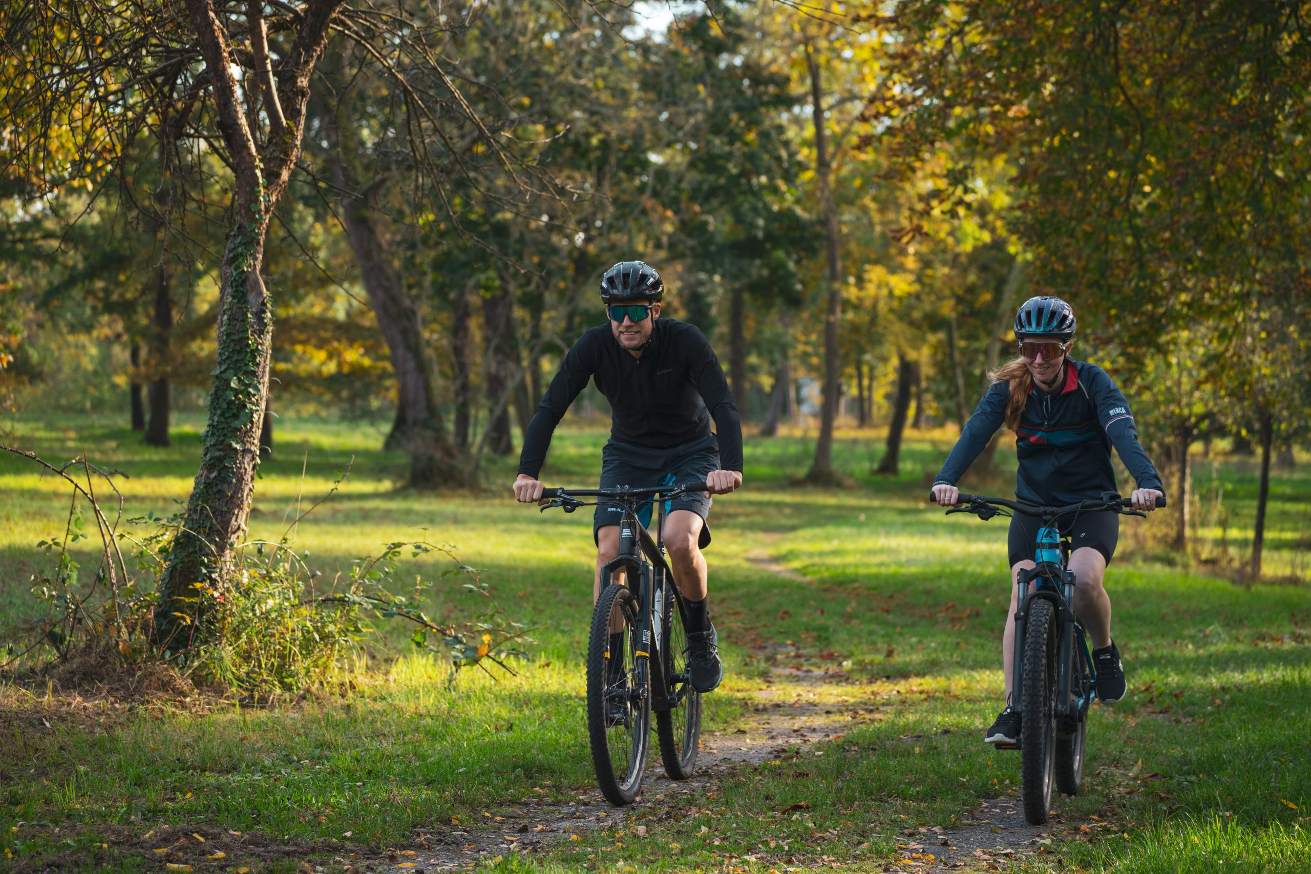 Cyclistes à vélo - Julien Kauffmann