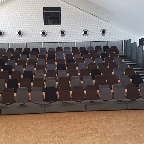 Gradins de la salle Escale Fessenheim