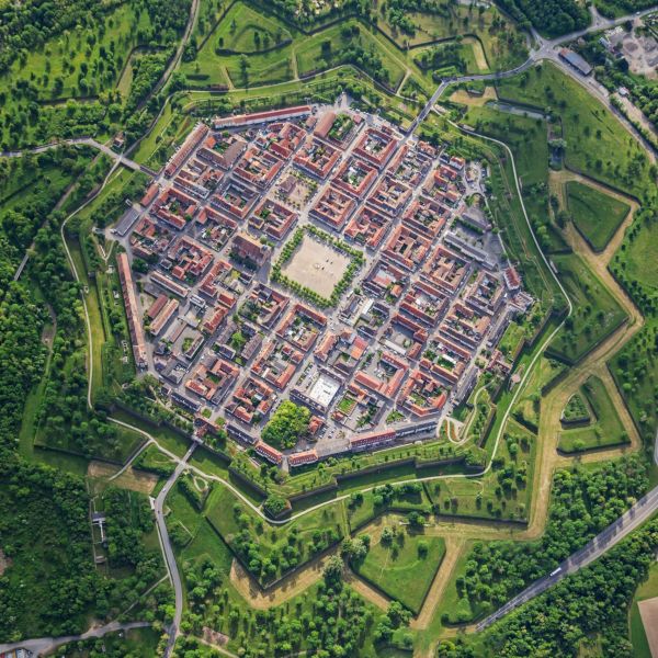Hélicoptère vue aerienne Neuf-Brisach 